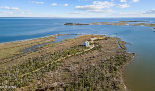 6-web-or-mls-DJI_20251104140802_0471_D