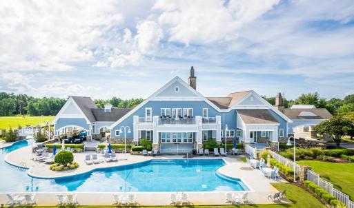 pool-clubhouse-01