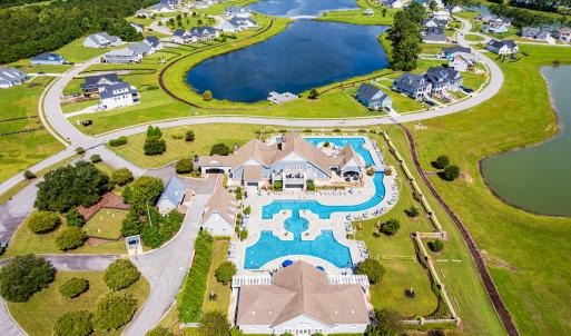 pool-clubhouse-lake