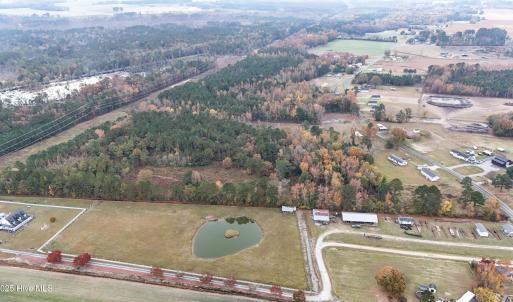 3_photo-1079-west-blackman-road