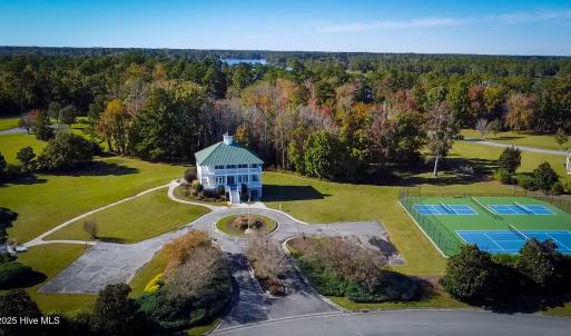 Shine Landing Amenities