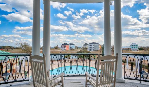 Balcony at Cannonsgate Clubhouse