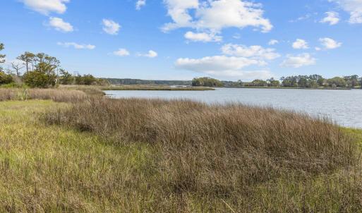 517 Queens Creek Rd (28)