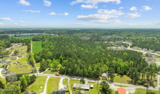 517 Queens Creek Rd (37)