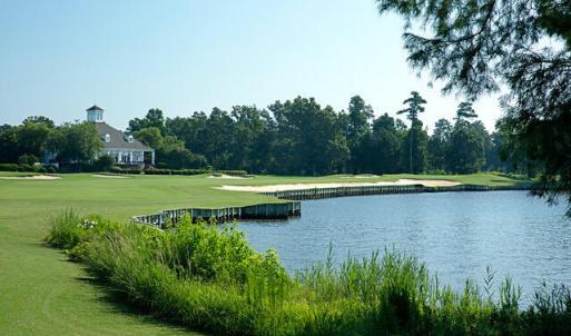Clubhouse_GC_Water