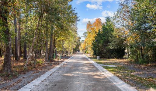 Oaks Street on Street