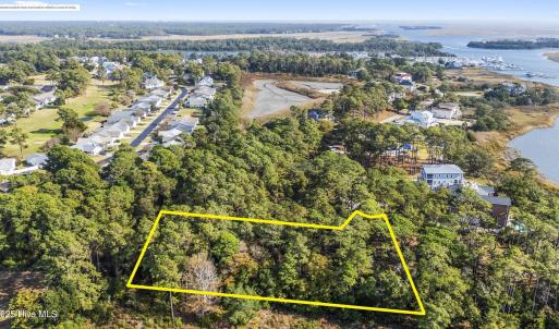 4002 Barnes Bluff Drive, Southport, N.C.