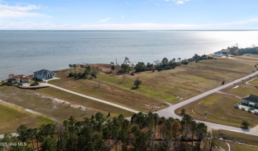 5-web-or-mls-DJI_20251126115540_0190_D