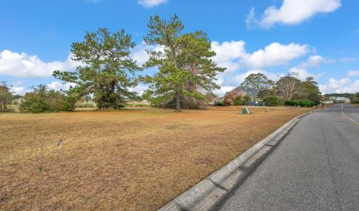 3_1070 middleton dr-00016