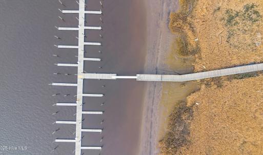 1543 riverview 00012