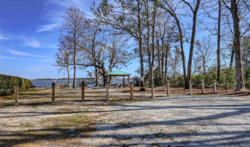 823 Chadwick Shores Dr Sneads-large-049-