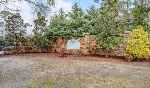 823 Chadwick Shores Dr Sneads-large-047-
