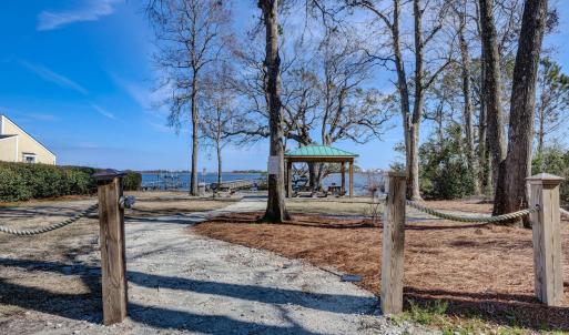 823 Chadwick Shores Dr Sneads-large-050-
