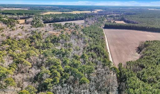 09-DJI_20251222111457_0118_D