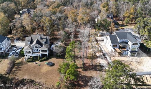 DJI_20251225005538_0007_D