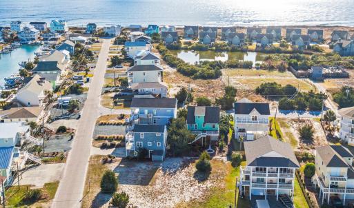 009_2103_shoreline_dr_final-10_950