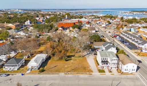 Spacious Beaufort Lot