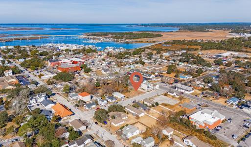 Spacious Beaufort Lot