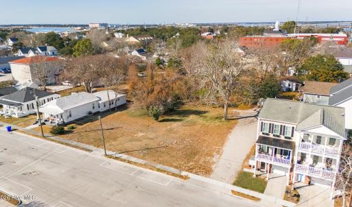 Spacious Beaufort Lot