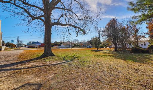 Spacious Beaufort Lot