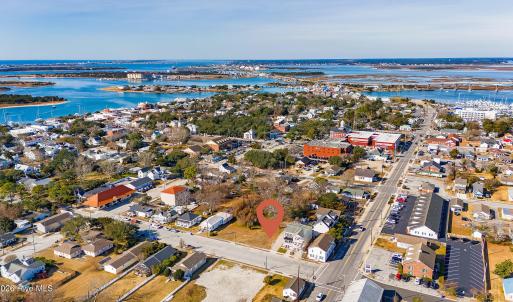 Spacious Beaufort Lot