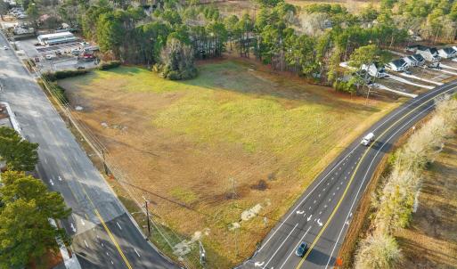 Northern Blvd and Main