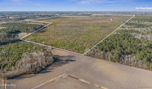 32-DJI_20260116230230_0022_D-Edit