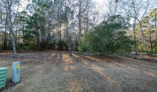 413-River-Crest-Dr-01