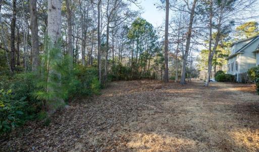 413-River-Crest-Dr-03