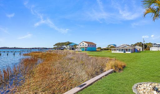 Waterfront Home in Newport