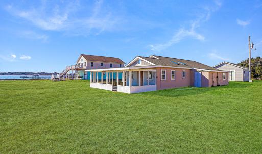 Waterfront Home in Newport
