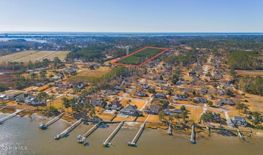 Large Morehead City Lot