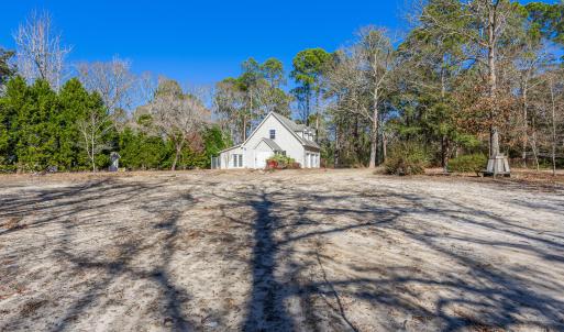 634 Byrnes Way GARAGE SIDE VIEW