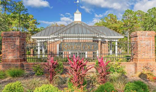 River's Edge Amenities