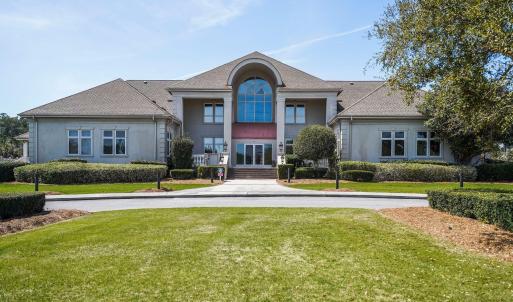 Clubhouse 1