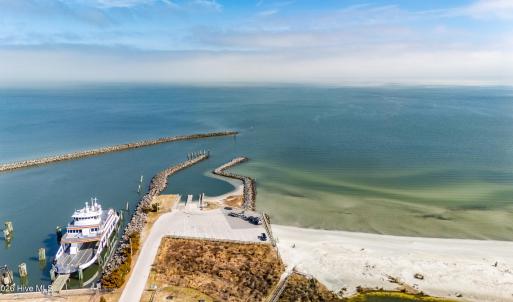 Nearby Boat ramp views & beach area
