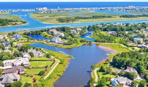 049_landfall_amenities_summer-13_579