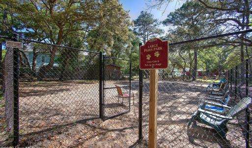 dog park on 42nd - 2