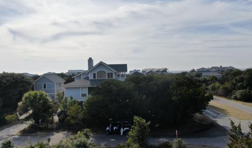 11 Horsemint View South towards River an