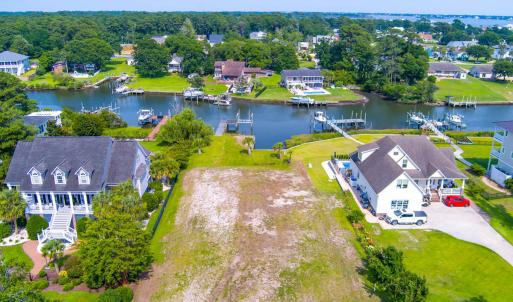 Lot Ready to Build on!