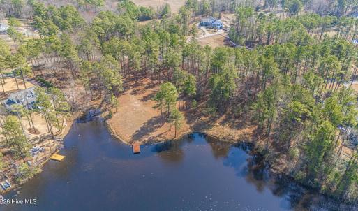 305 Lakewood Drive