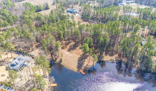 305 Lakewood Drive