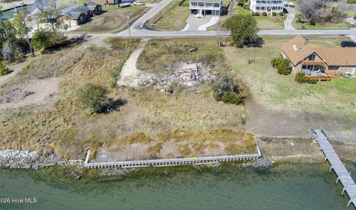 17-web-or-mls-608BronnaSt-3-9-26-019