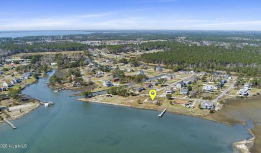 6-web-or-mls-608BronnaSt-3-9-26-007