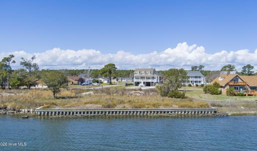 12-web-or-mls-608BronnaSt-3-9-26-013