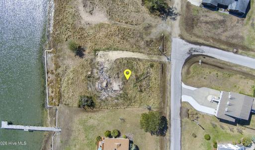 8-web-or-mls-608BronnaSt-3-9-26-009