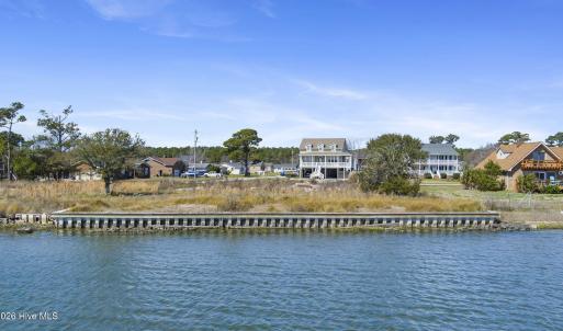 14-web-or-mls-608BronnaSt-3-9-26-016