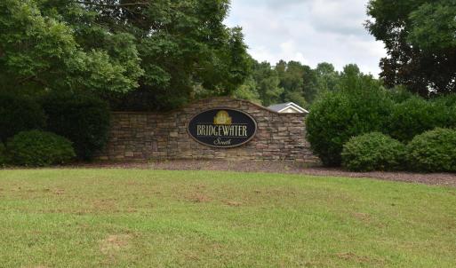 20210829230137080017000000-o