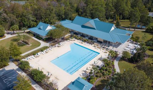 Clubhouse & Pool