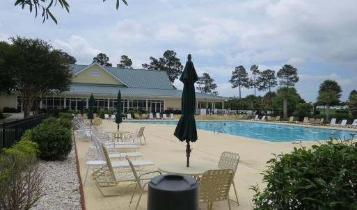 Clubhouse & Pool